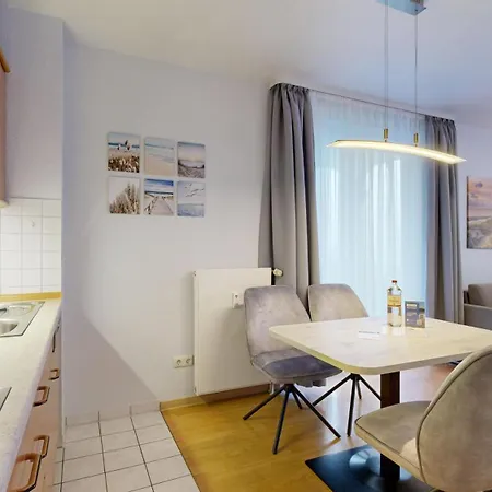 Appartementhaus Binzer Sterne 11 公寓 宾茨