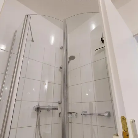 Appartementhaus Binzer Sterne 11 公寓 宾茨