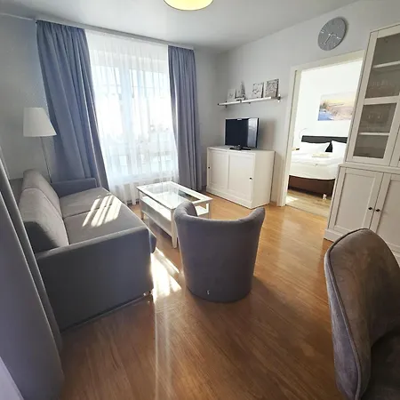 Appartementhaus Binzer Sterne 11 *