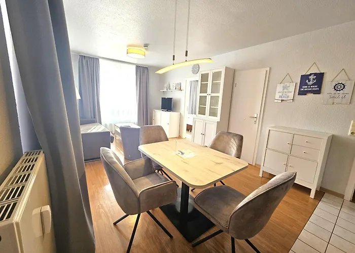 아파트 Appartementhaus Binzer Sterne 11 *